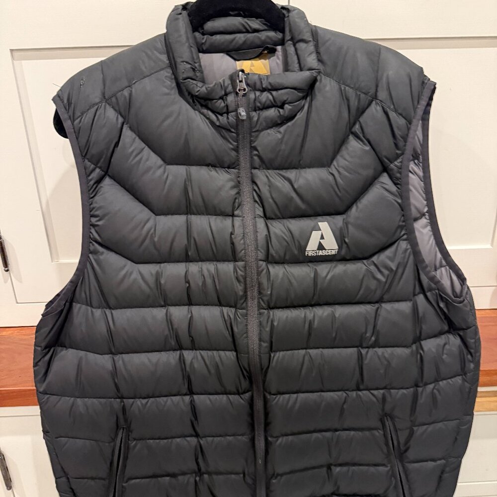 Eddie Bauer First Accent puff vest